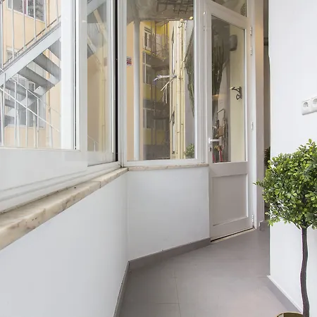 Marques Prestige By Homing * Lisbon